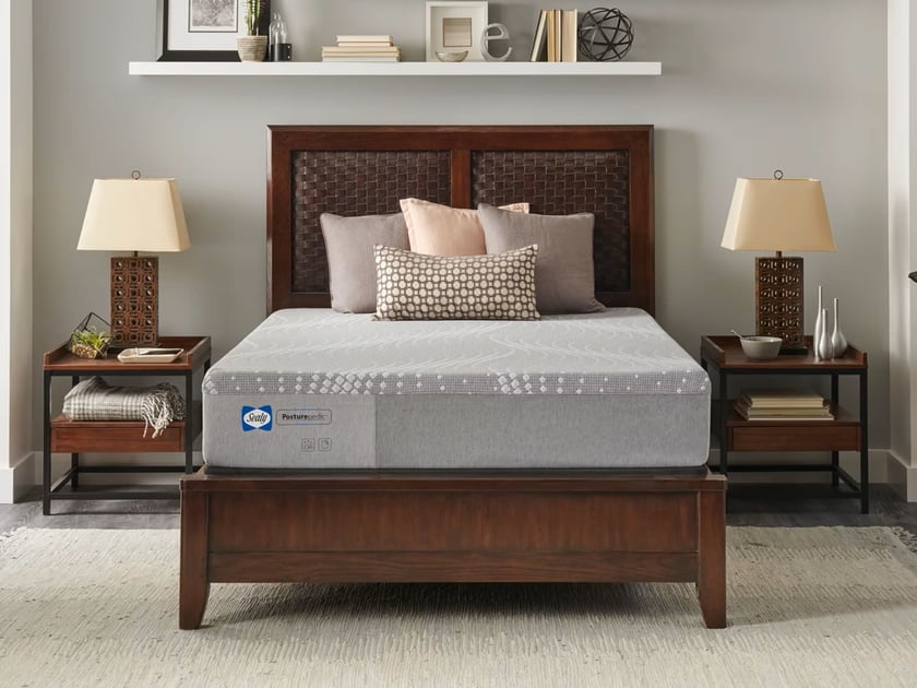 Which is Better for Dallas Residents: Memory Foam or Latex Mattress?